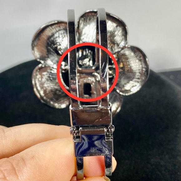 Vintage Rose & Crystals Gunmetal Hinge Bracelet, Black / Gray - Picture 12 of 15